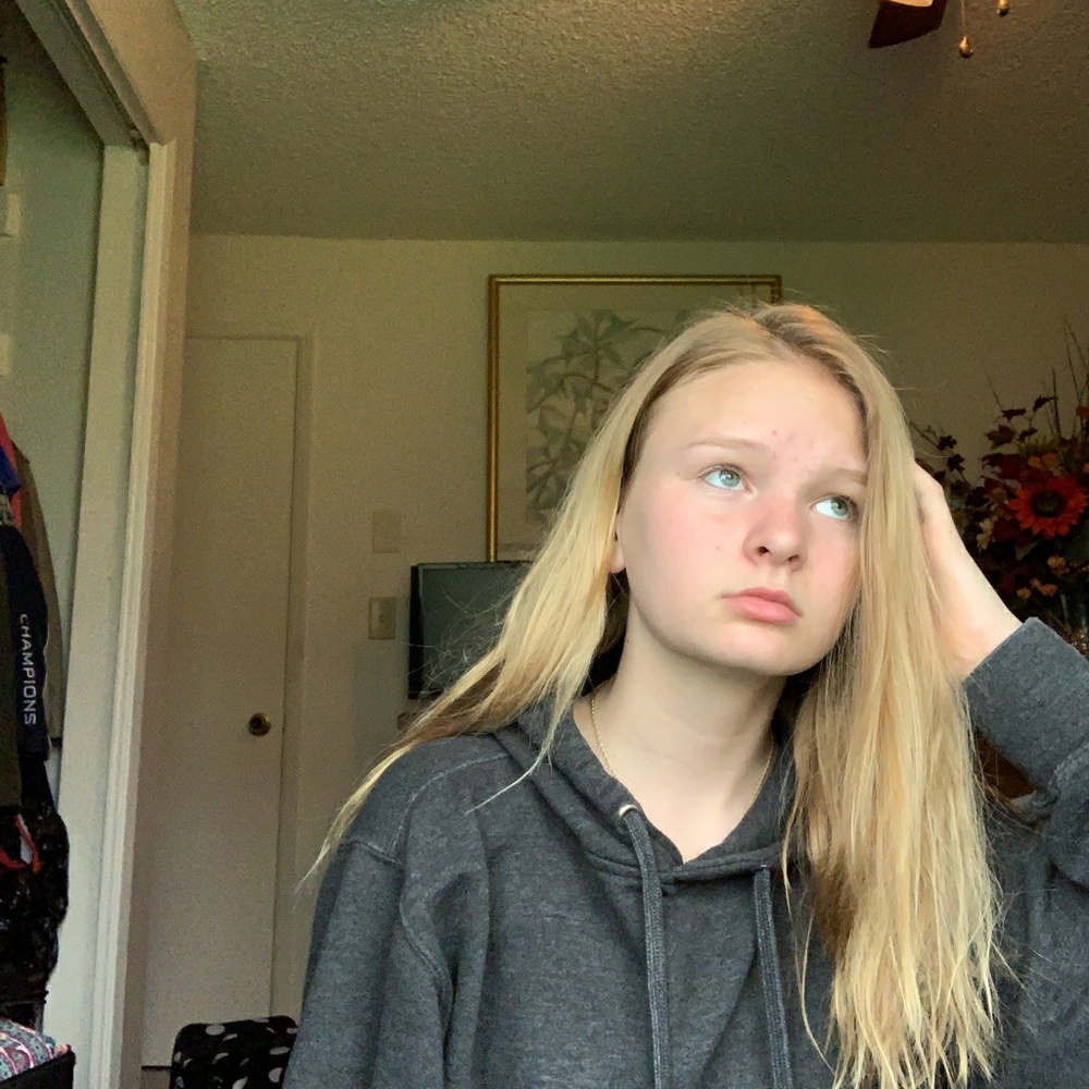 Meet your Posher, Sabrina